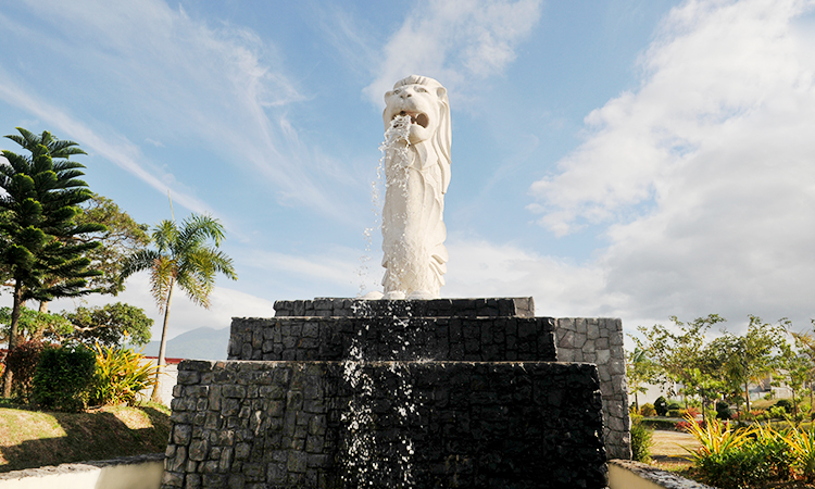 Suntrust-Sentosa-laguna-merlion