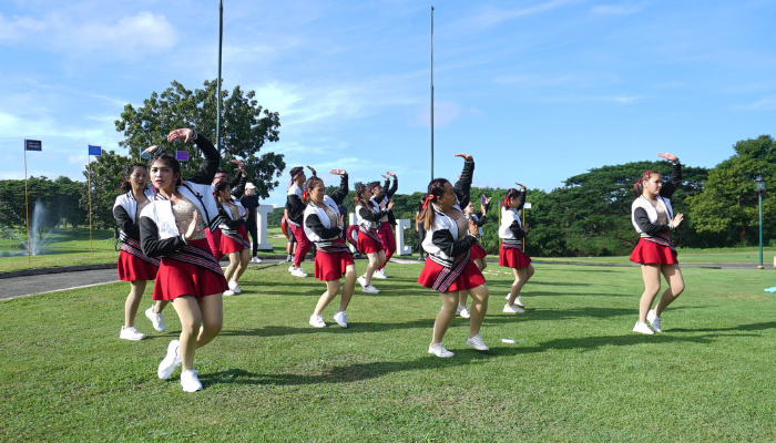 Cheer dancers